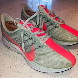 Nike Men’s Zoom Pegasus Turbo size 8.5
